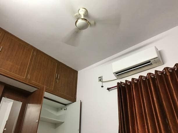 Bedroom wall-mounted air conditioning unit, air conditioning for homes and businesses in Newcastle